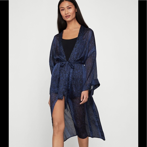 New BCBGMaxAzria Gift Python Print Robe - Picture 2 of 5